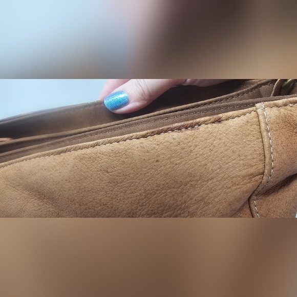 St. Johns Bay Leather Cognac Brown Feather Organizer Crossbody Shoulder Bag NWT - Picture 10 of 16